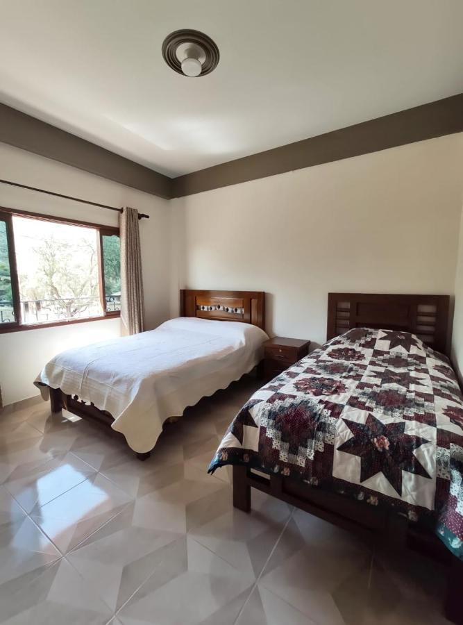 Hostal Dinosaurio Torotoro Esterno foto
