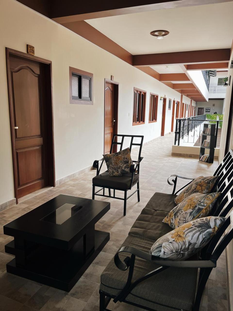 Hostal Dinosaurio Torotoro Esterno foto